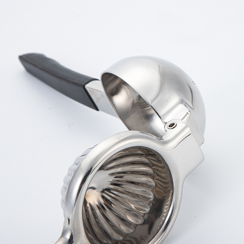 Stainless Steel Manual Fruit Juicer 17